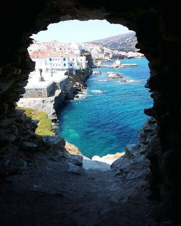 Η Άνδρος σε μια βόλτα